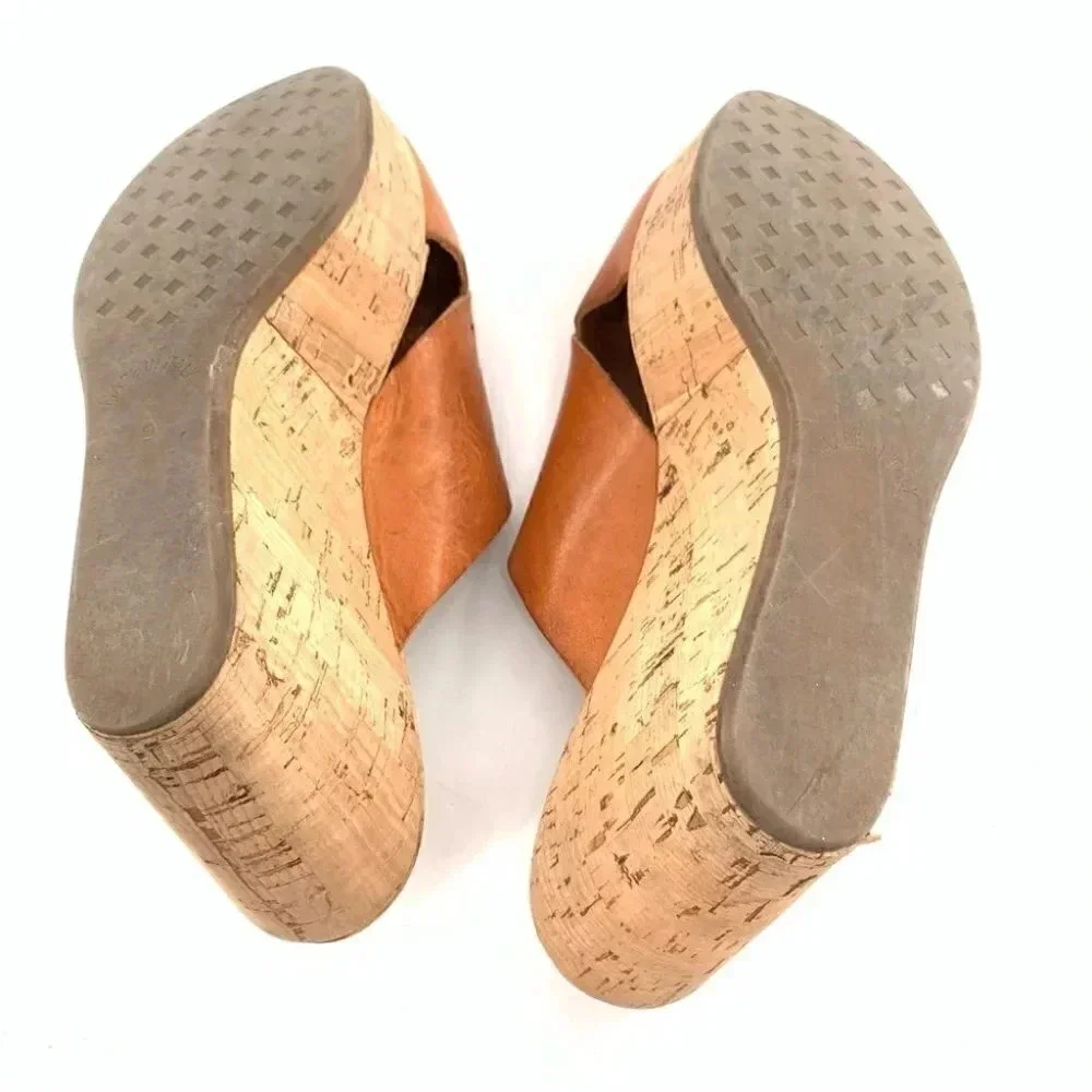 Made in Italy womens sandals size 9 tan leather cork chunky platforms